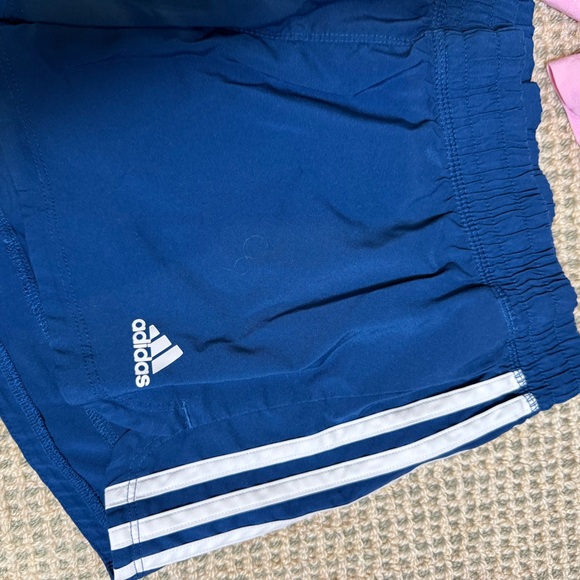 Adidas Women’s Running Shorts Lot of 2 Medium Pink Navy Climalite Athletic - Picture 2 of 9